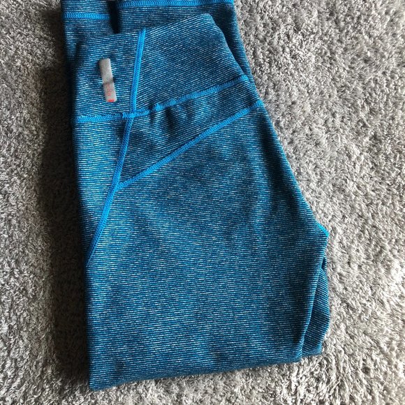 Zella Live In Crop Leggings - Picture 3 of 4